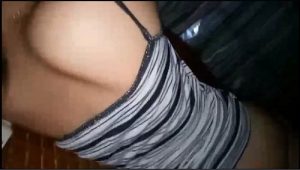 Em cứ nằm xem phim còn lại để anh lo