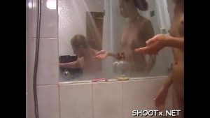 Vừa tắm vừa quen hệ tình dục cực phê